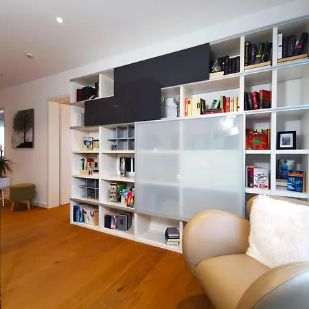 Bohnapartments Luxury Berlin - 210qm - Wintergarten - Kamin - 4 Kostenlose Parkplaetze - 6 Schlafzimmer - Neubau - Luxusausstattung * Биркенвердер