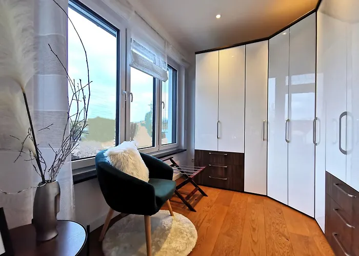 Bohnapartments Luxury Berlin - 210qm - Wintergarten - Kamin - 4 Kostenlose Parkplaetze - 6 Schlafzimmer - Neubau - Luxusausstattung ヴィラ