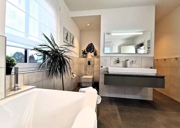 ヴィラ Bohnapartments Luxury Berlin - 210qm - Wintergarten - Kamin - 4 Kostenlose Parkplaetze - 6 Schlafzimmer - Neubau - Luxusausstattung ビルケンヴェルダー