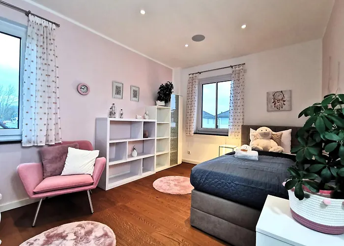 ヴィラ Bohnapartments Luxury Berlin - 210qm - Wintergarten - Kamin - 4 Kostenlose Parkplaetze - 6 Schlafzimmer - Neubau - Luxusausstattung ビルケンヴェルダー