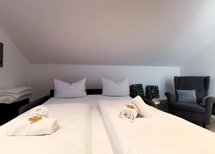 Bohnapartments Luxury Berlin - 210qm - Wintergarten - Kamin - 4 Kostenlose Parkplaetze - 6 Schlafzimmer - Neubau - Luxusausstattung ヴィラ ビルケンヴェルダー